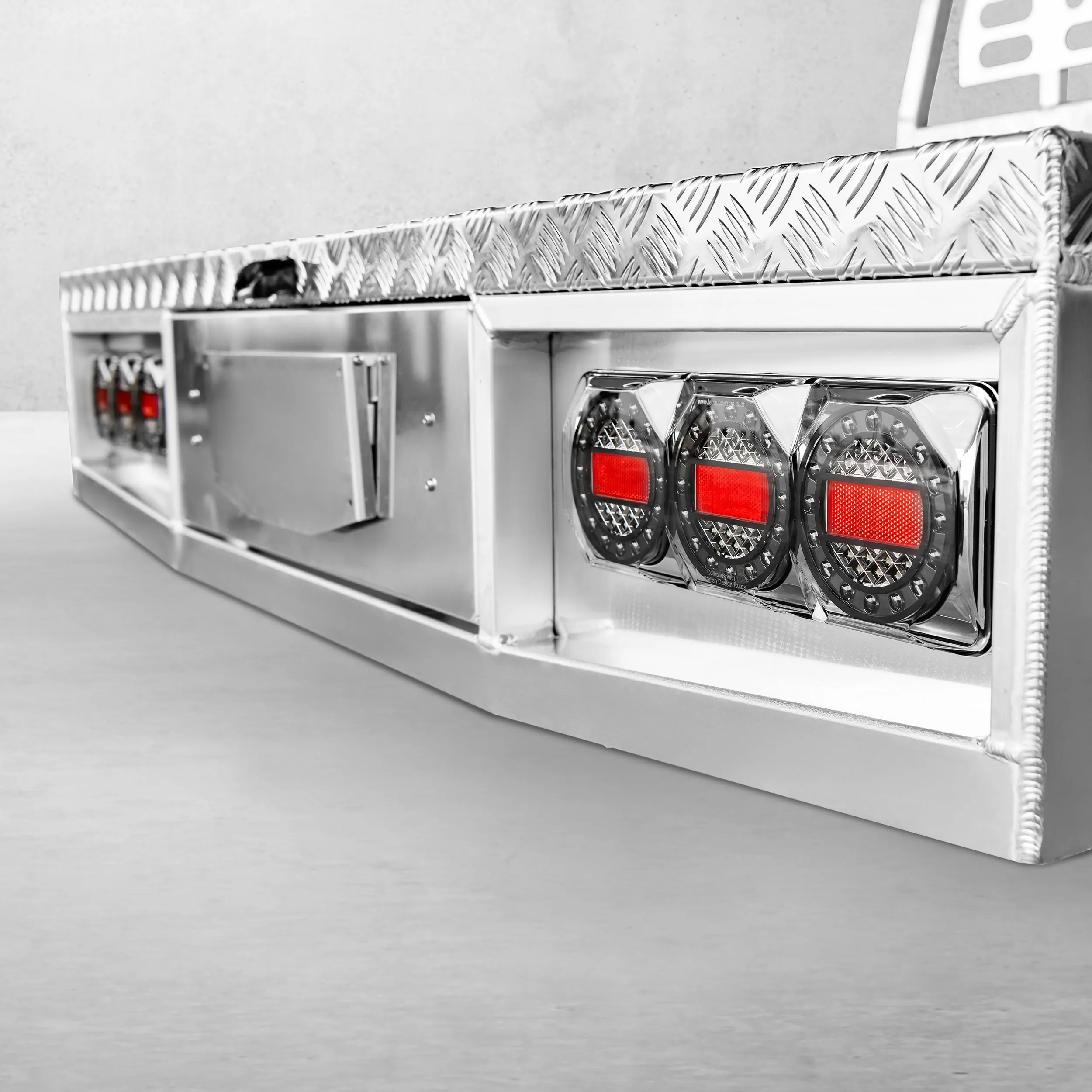 Aluminium Tray w/Headboard 1800mm - Alloy