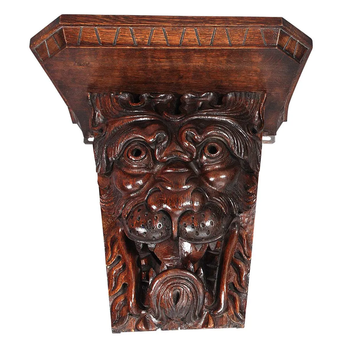 Pair Oak Lion Brackets