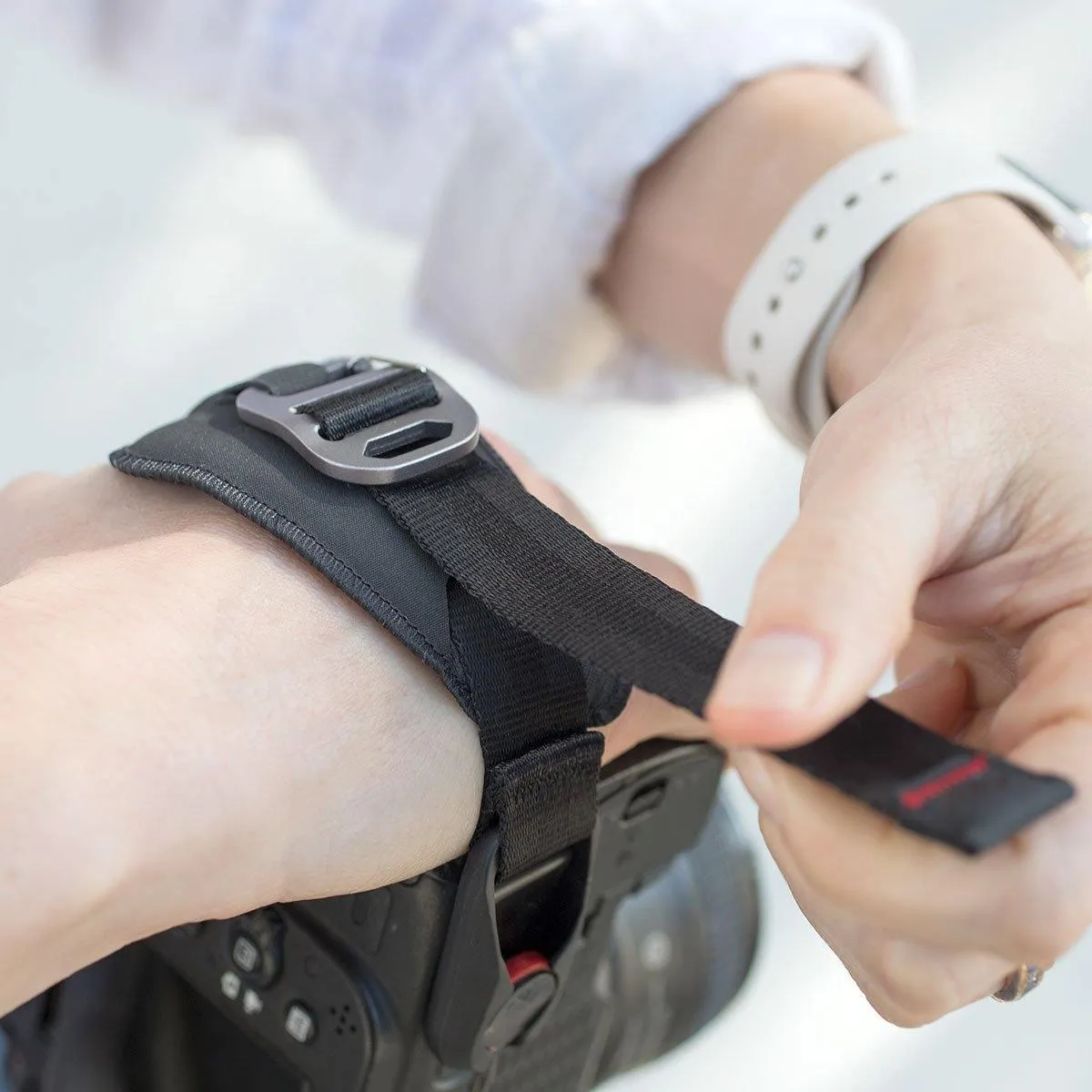 SPDCL3 Peak Design Clutch Camera Hand Strap