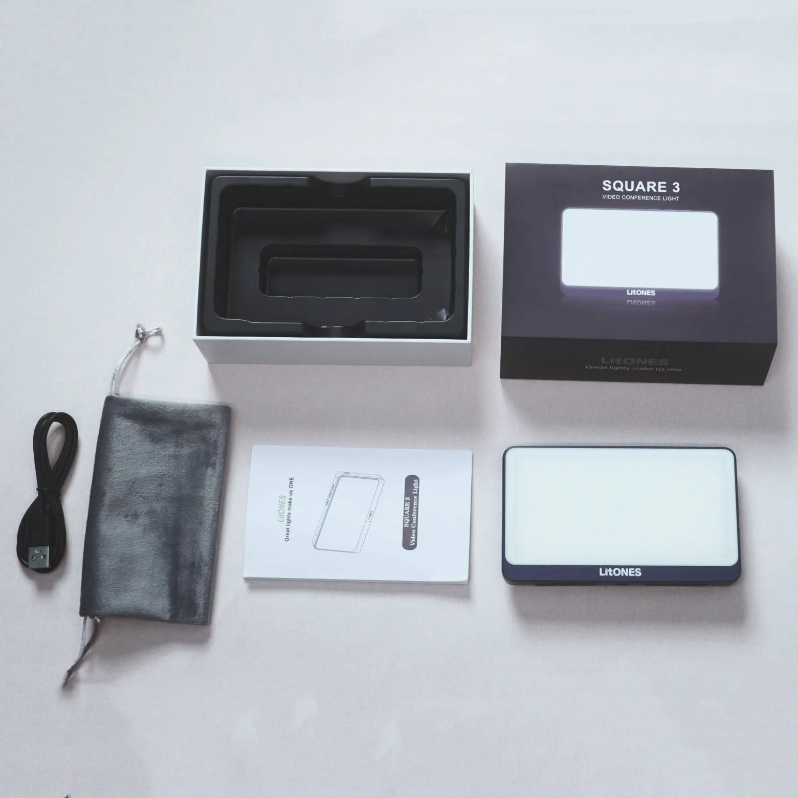 Square 3 Portable Desk Light: Illuminate Your Workspace Anywhere