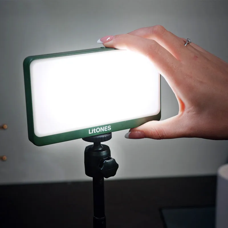 Square 3 Portable Desk Light: Illuminate Your Workspace Anywhere