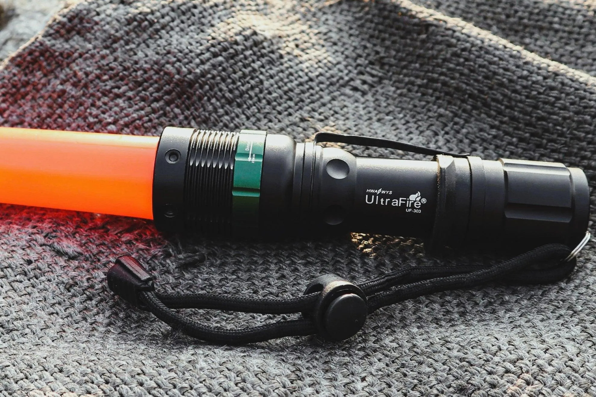 UF-303 Traffic Wand Flashlight